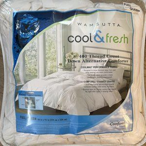 Wamsutta Full / Queen Comforter (White)